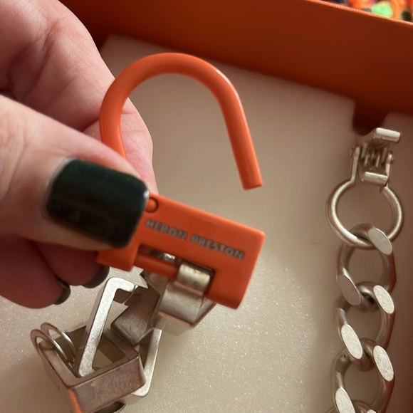 🎉Host Pick 🎉 💕. Heron Preston Multi Chain Necklace Silver Orange Brand New - Picture 9 of 10